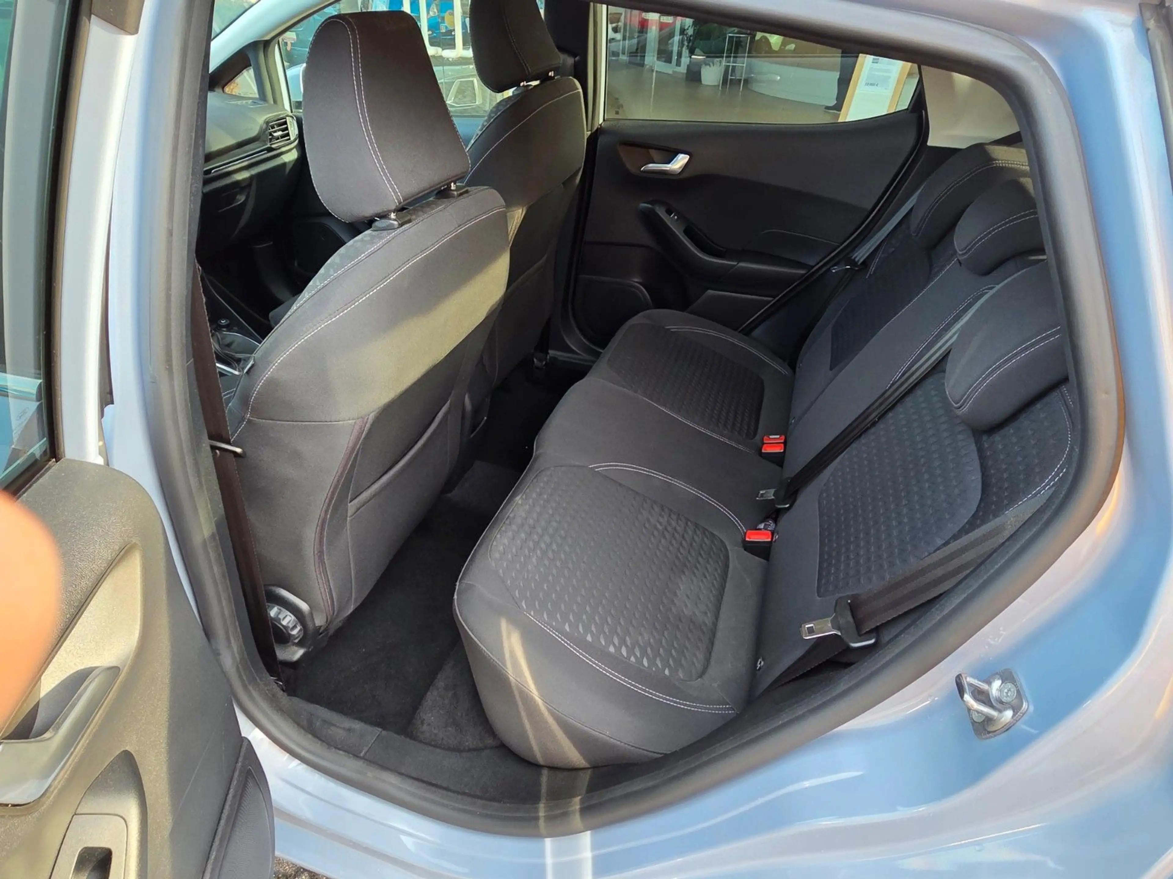 Ford Fiesta 1,0 EcoBoost 74 KW Titanium X AHK — photo 12