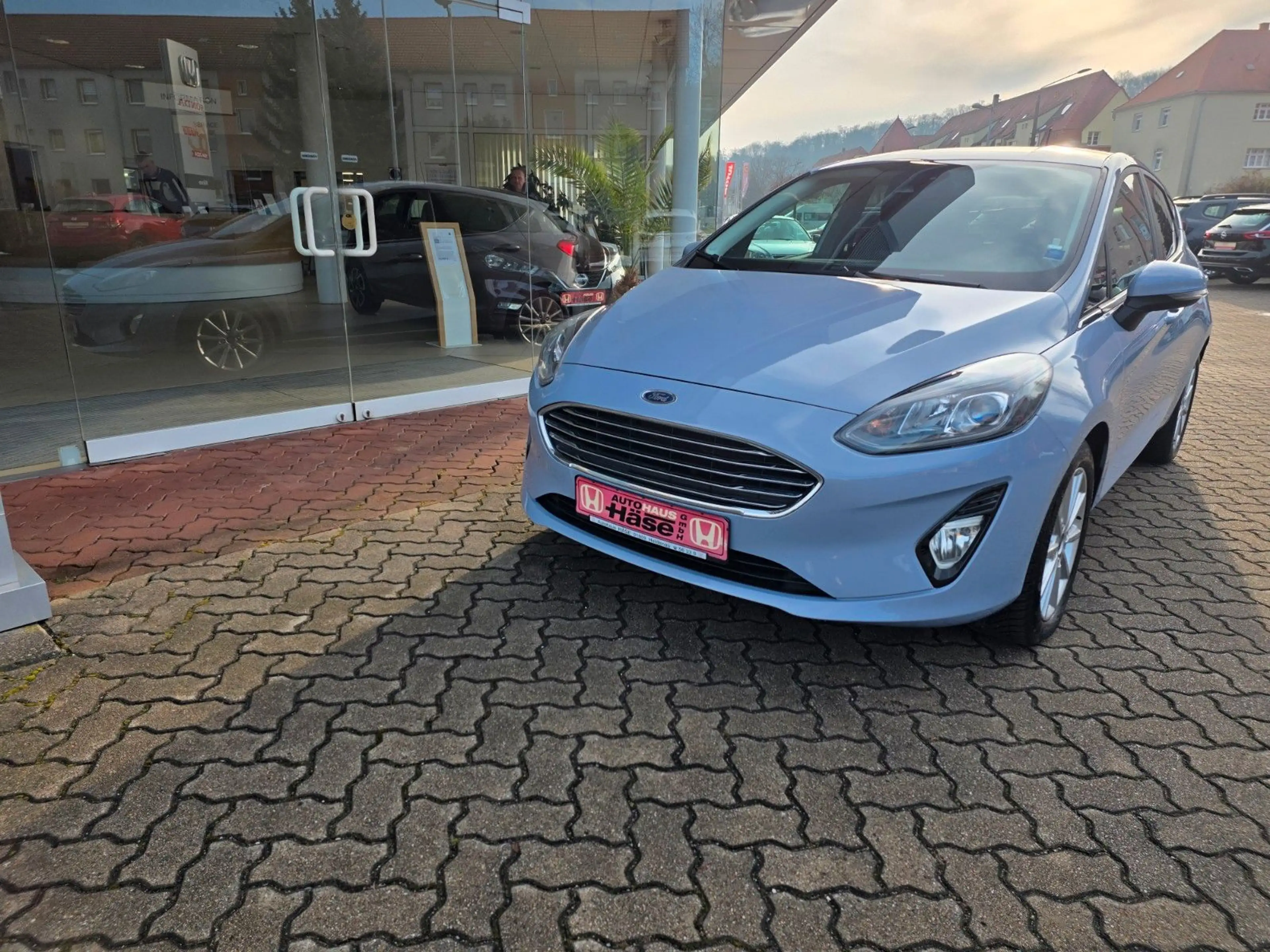 Ford Fiesta 1,0 EcoBoost 74 KW Titanium X AHK — photo 2