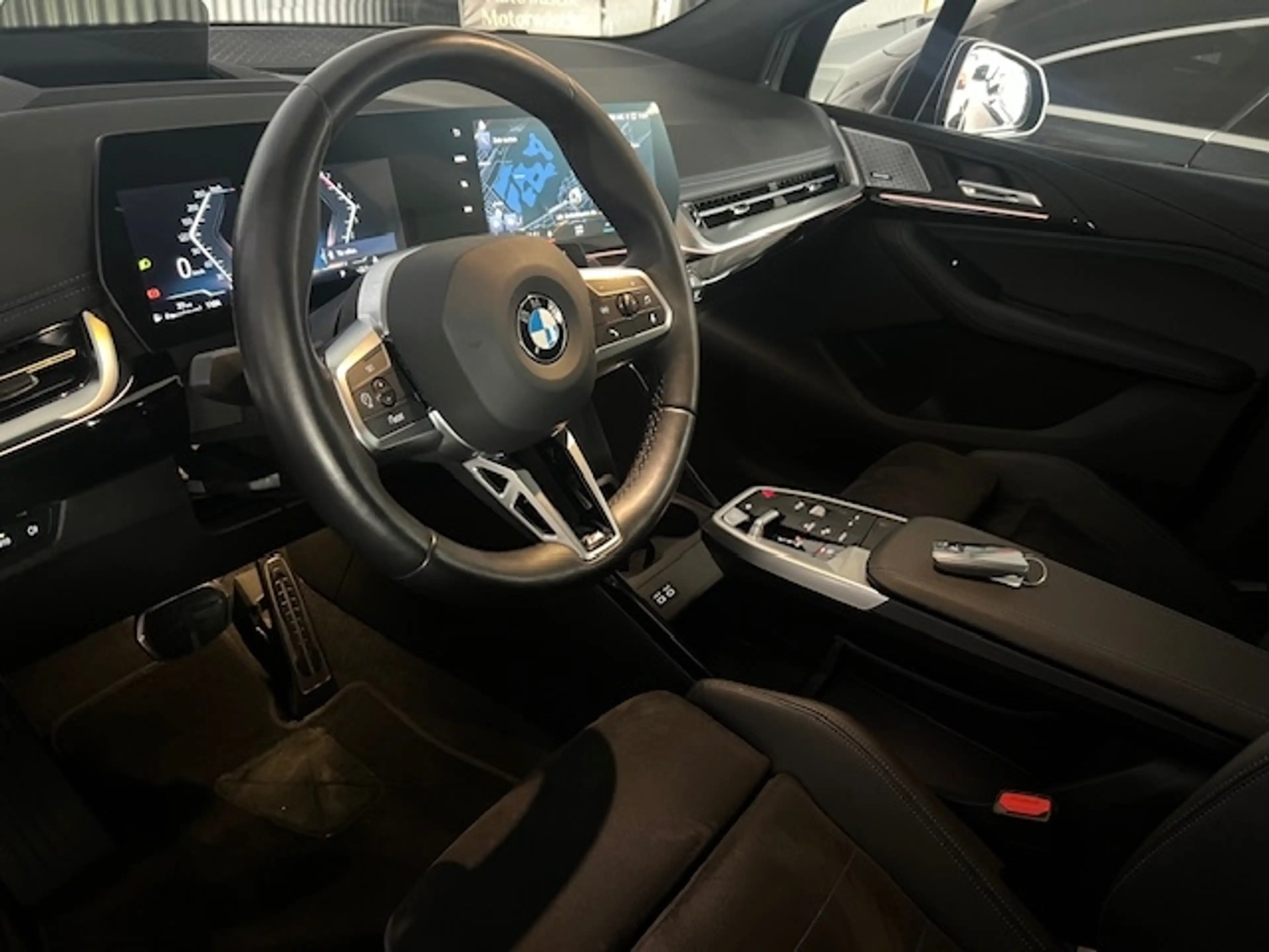 BMW 223 Active Tourer M Sport Pano AKH HUD AD Navi Kamera — photo 12