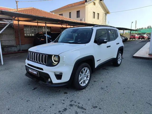Jeep Renegade 1.5 Turbo T4 MHEV Altitude