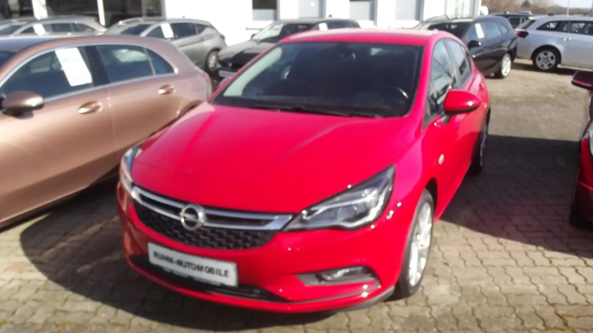 Opel Astra K Lim. 5-trg. Edition,Navi,Sitzheizung v. Rouge - 1