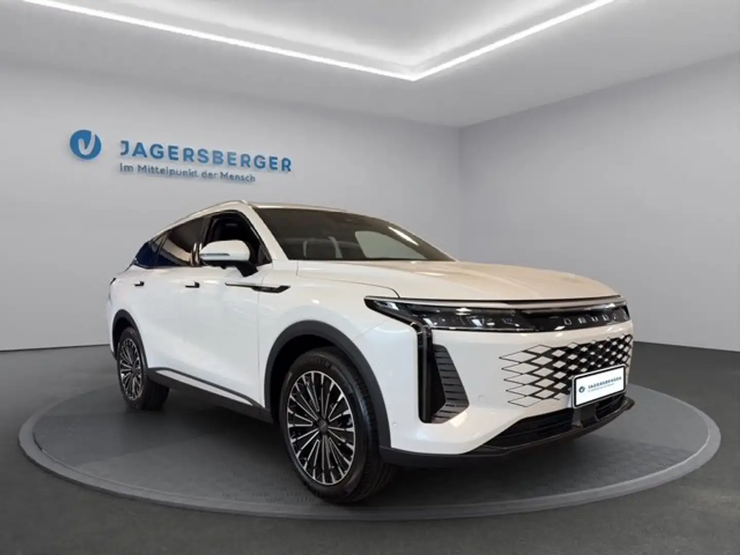 Omoda 9 PLUG-IN Hybrid Premium-Line Weiß - 1