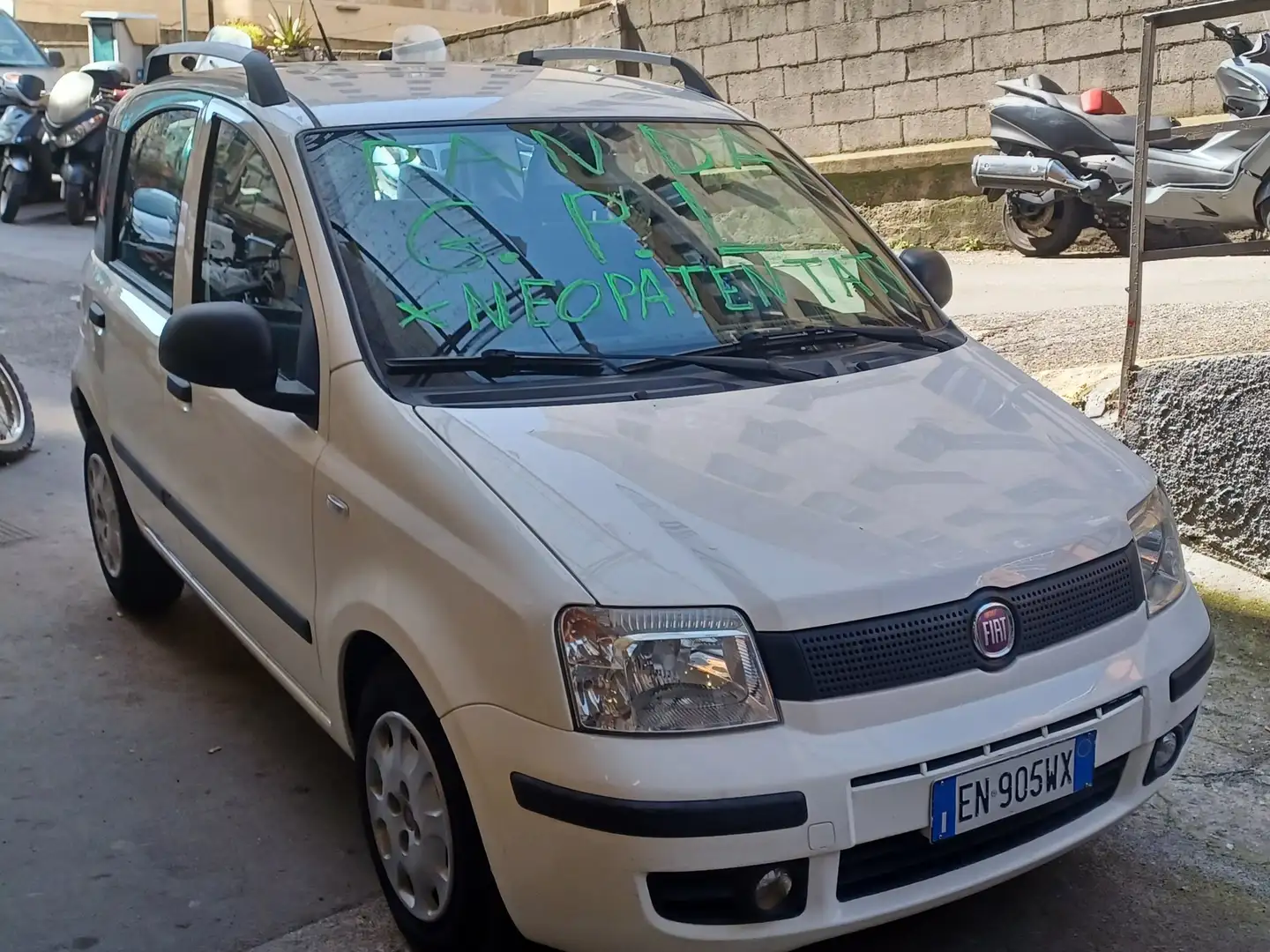 Fiat Panda Panda 1.2 Classic easypower Gpl 69cv Weiß - 1