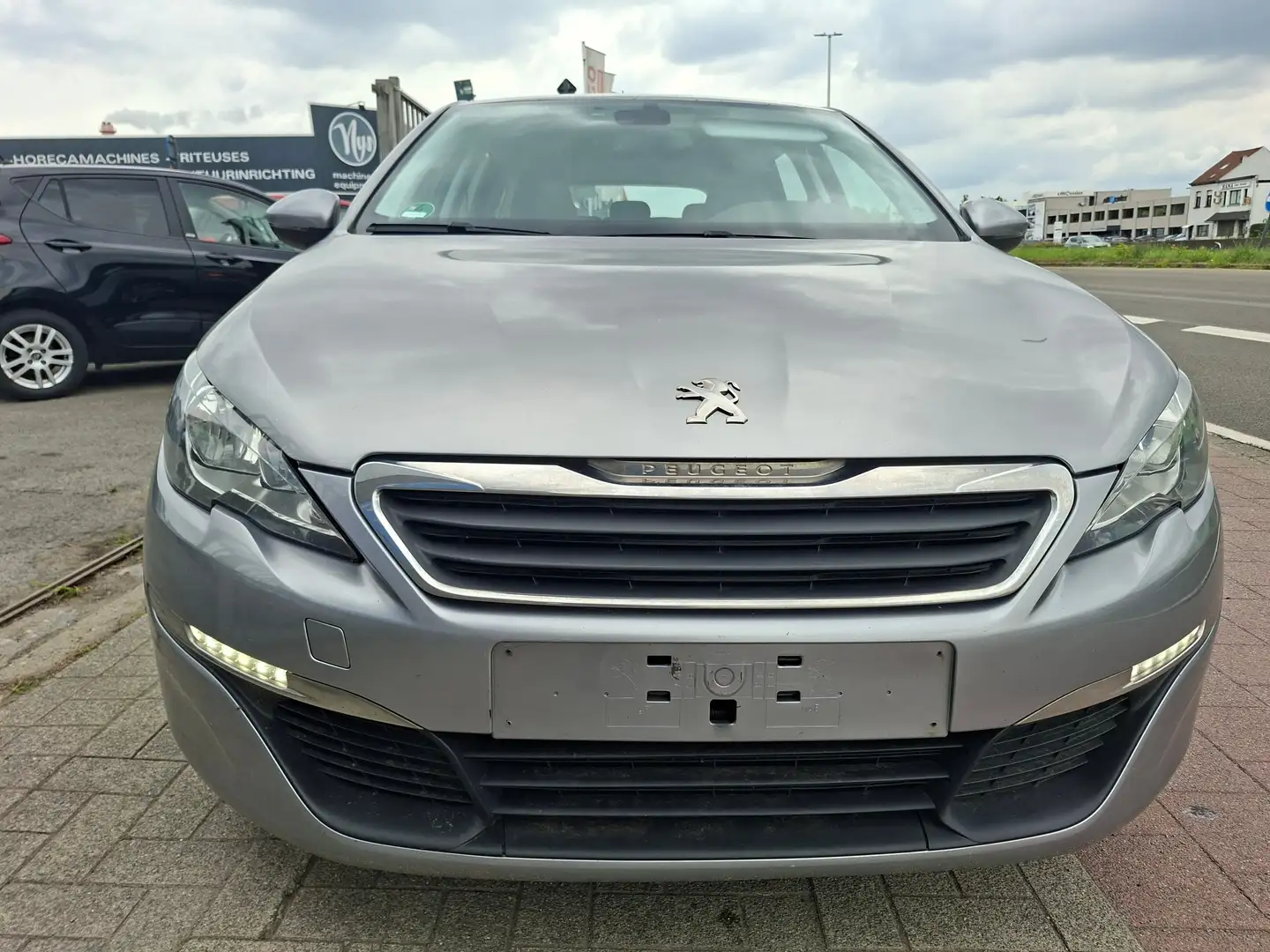 Peugeot 308 308 SW e-HDi 115 - 1
