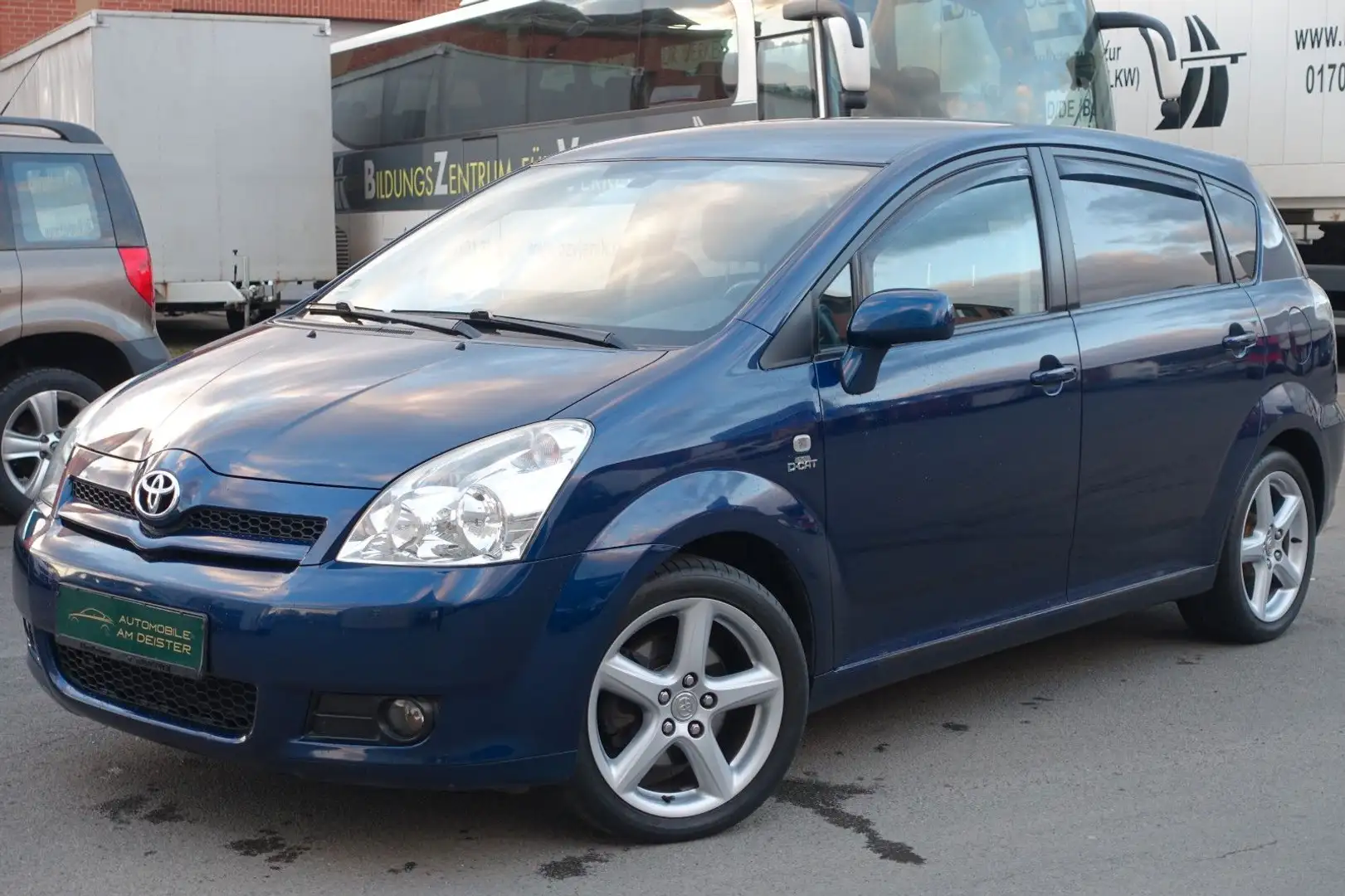 Toyota Corolla Verso 2.2 D-CAT Sol*7-SITZE*PDC*TEMPOMAT Blau - 2
