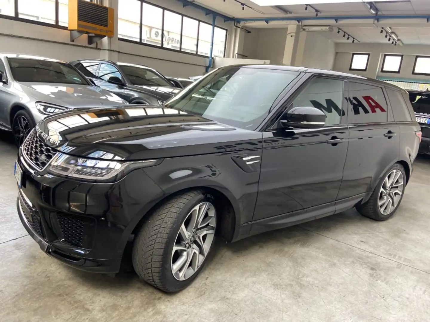 Land Rover Range Rover Sport 2.0 Si4 HSE Zwart - 2