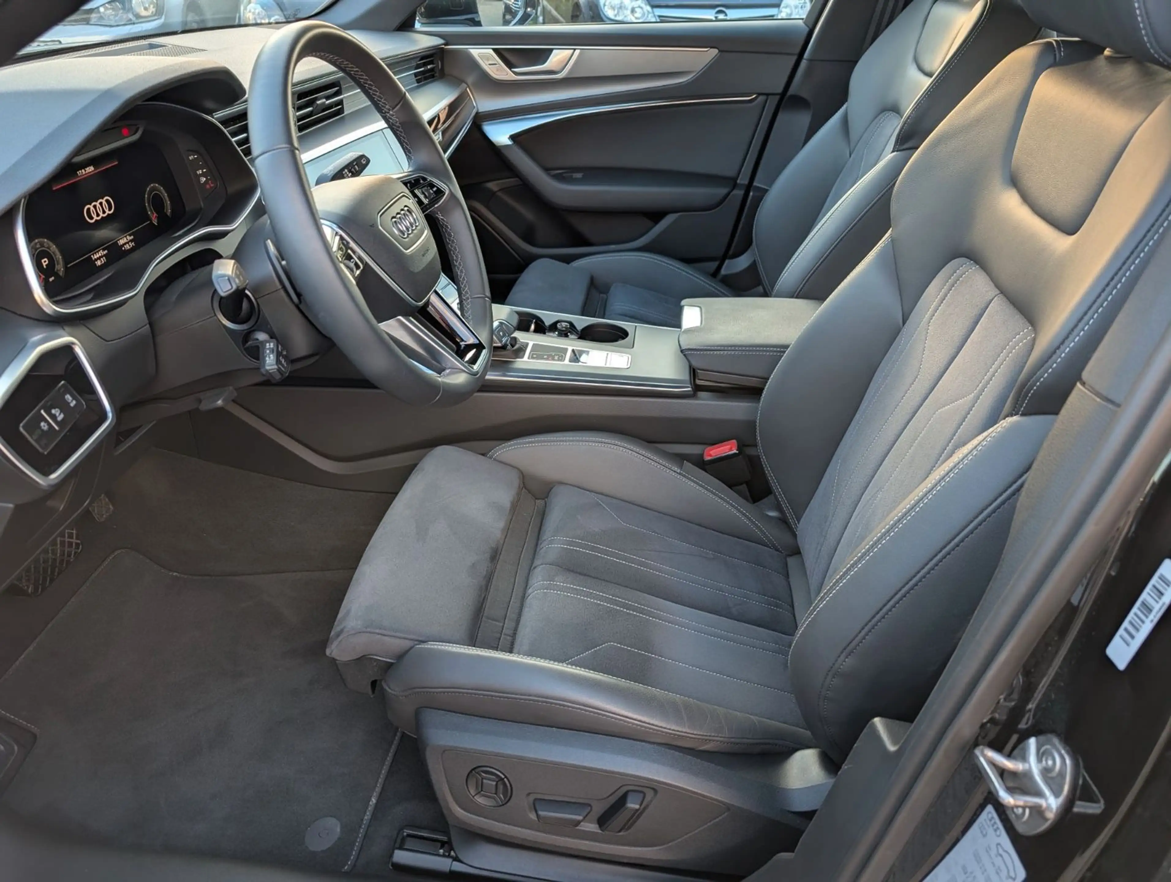 Audi A6 Avant 55 TFSI quattro S line Autom,Panor.Matr — photo 13