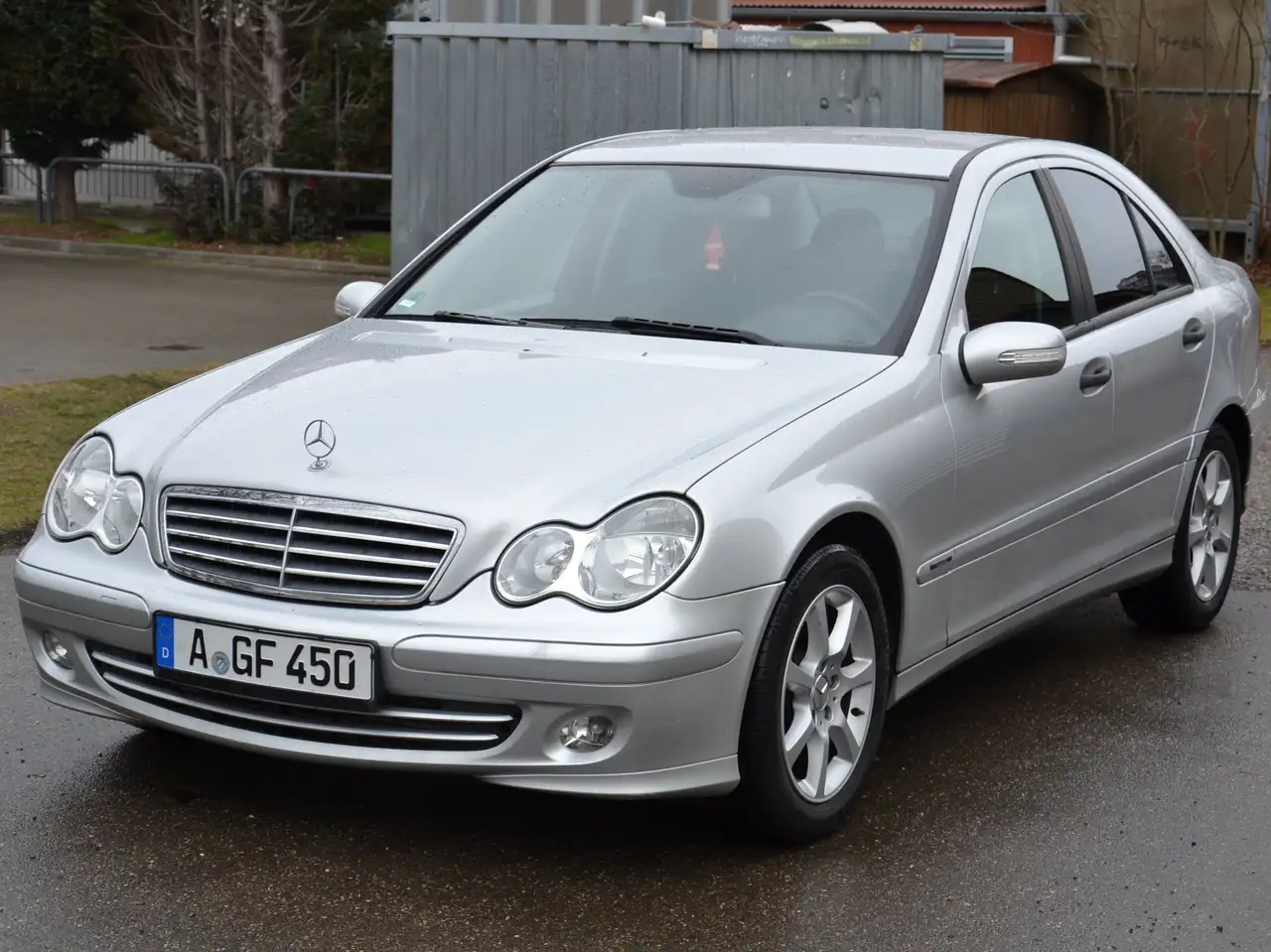 Mercedes-Benz C 200