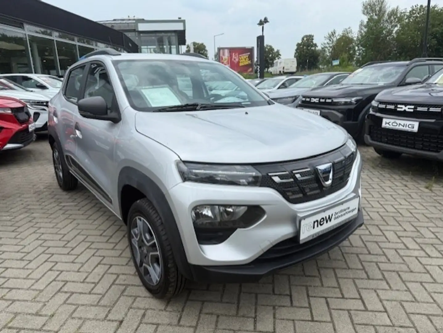 Dacia Spring Business Automatik Klima*Navi*Rückfahrcam Silber - 2