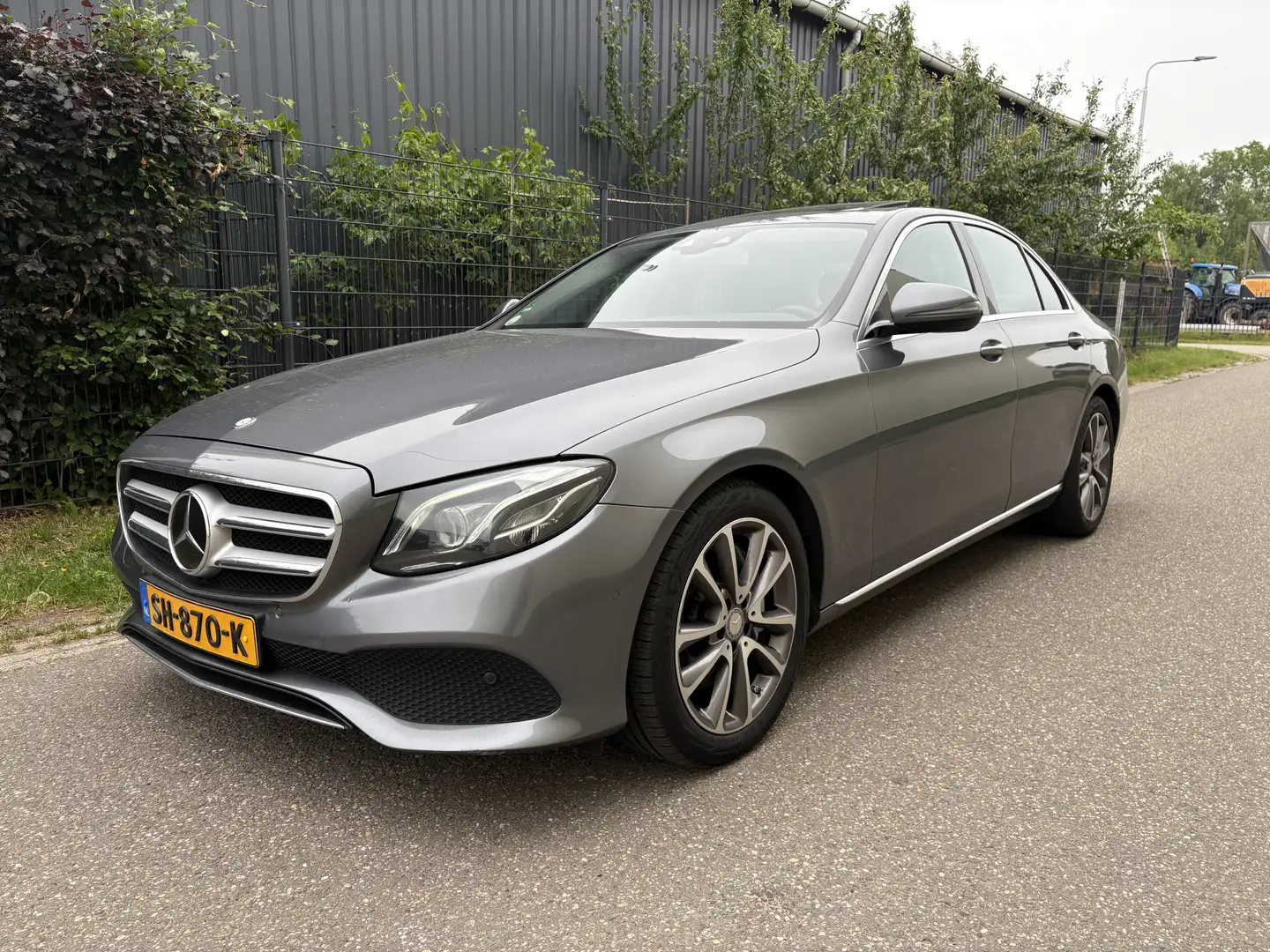 Mercedes-Benz E 350 d Prestige Plus / AUTOMAAT / WIDESCREEN / SCHUIFDA Grijs - 1
