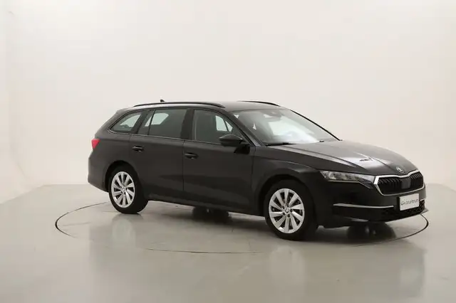 Skoda Octavia view 7