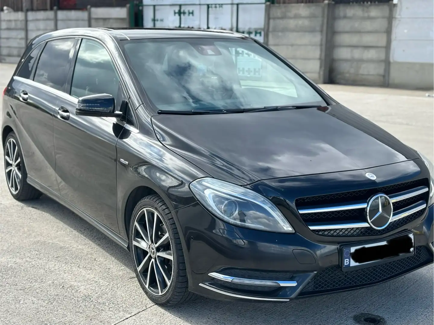 Mercedes-Benz B 200 CDI Чорний - 1