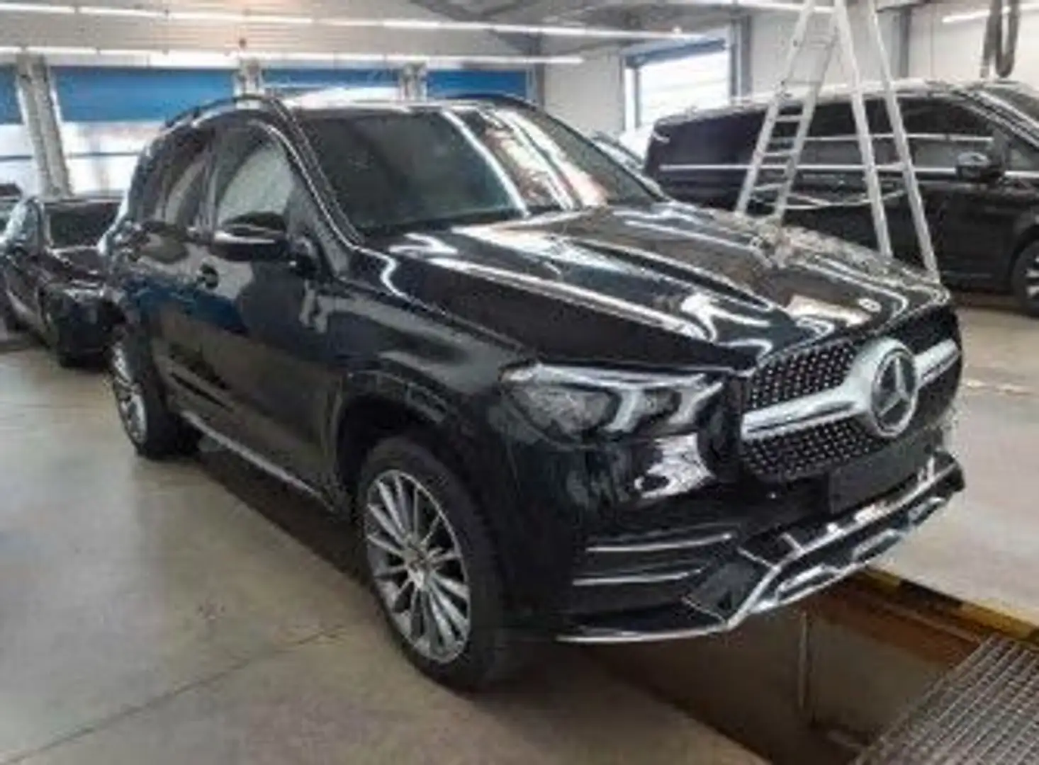 Mercedes-Benz GLE 400 d 4M+AMG+Pano+AIrM+Burm+360 Noir - 2