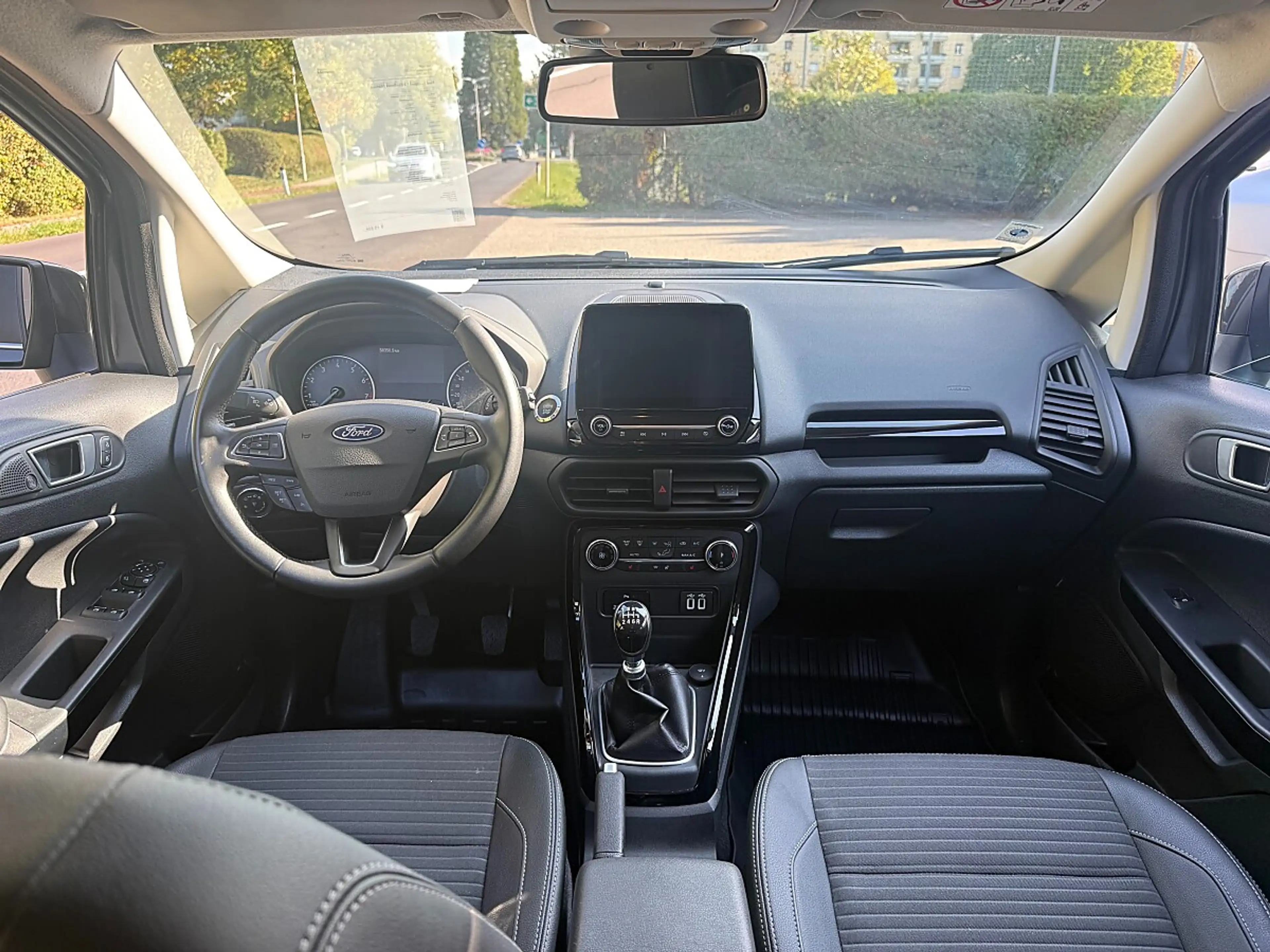 Ford EcoSport 1,0 EcoBoost Titanium — photo 7