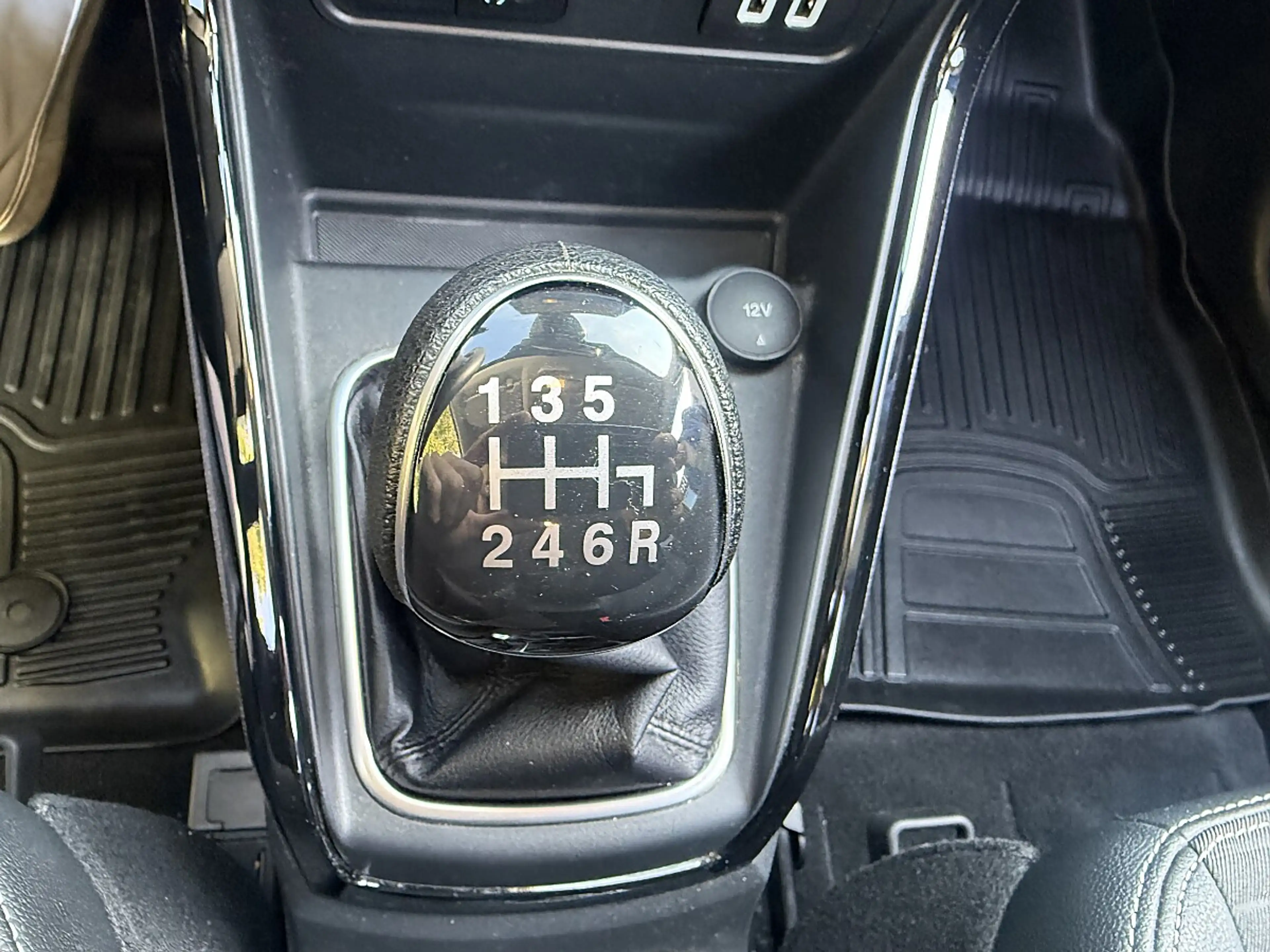Ford EcoSport 1,0 EcoBoost Titanium — photo 15