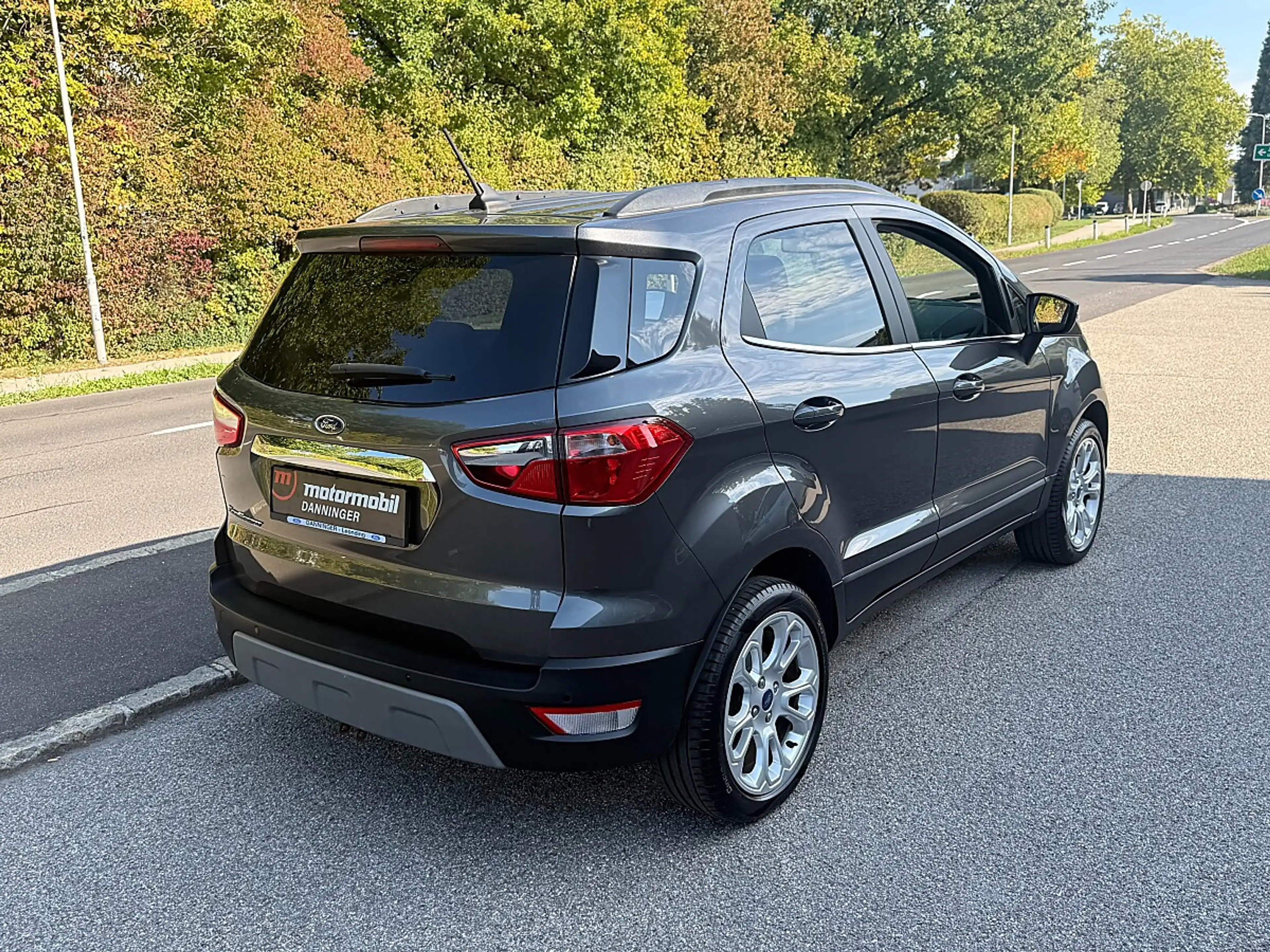 Ford EcoSport 1,0 EcoBoost Titanium — photo 4