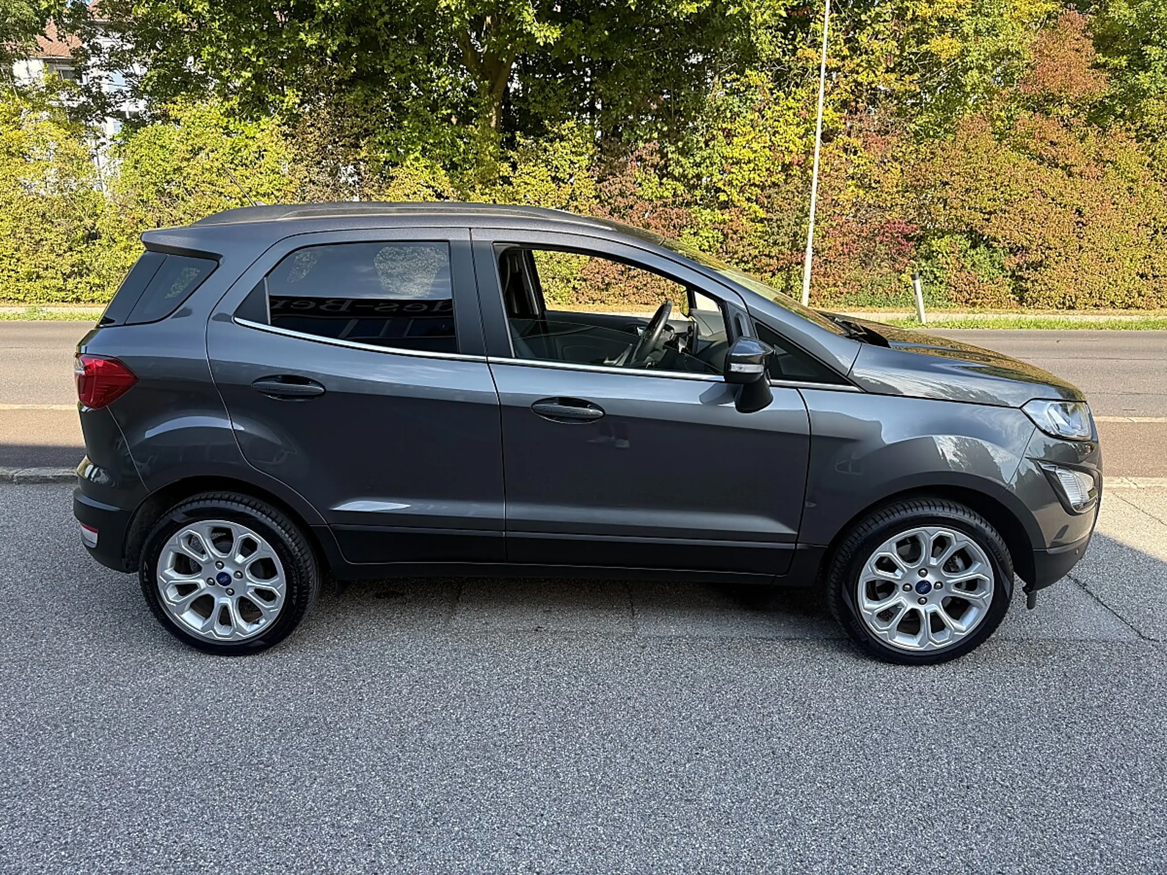 Ford EcoSport 1,0 EcoBoost Titanium — photo 3