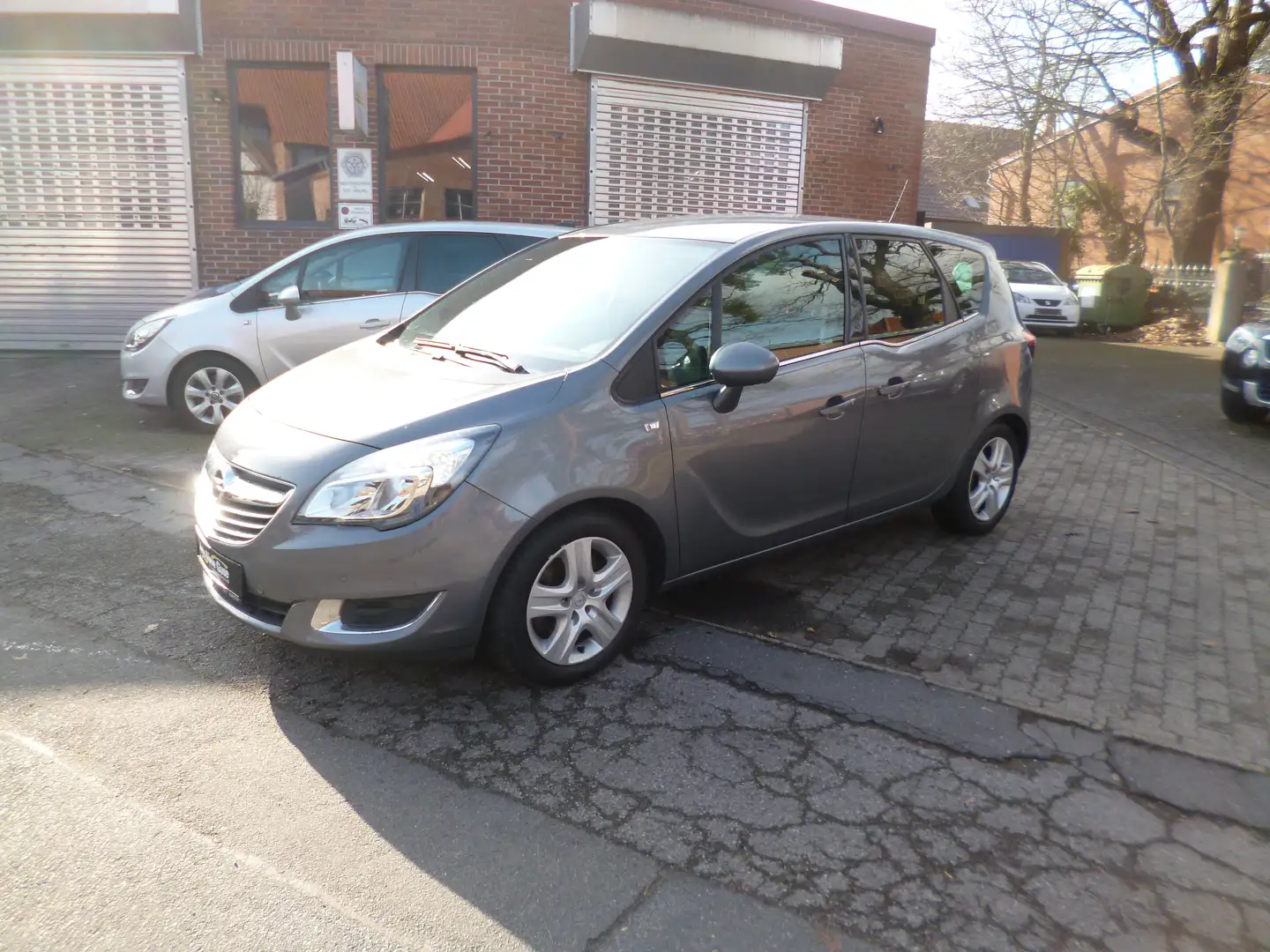 Opel Meriva Meriva 1.4 Edition neue Allwetterreifen Grau - 1