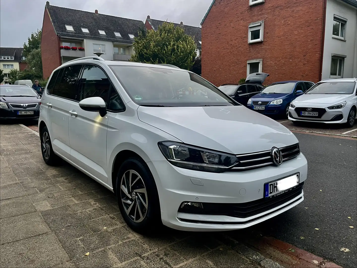 Volkswagen Touran Sound/ RFK/ PANO *Behindertenumbau-Handbremshebel* Weiß - 1