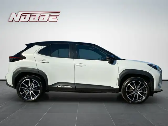 Toyota Yaris Cross view 6