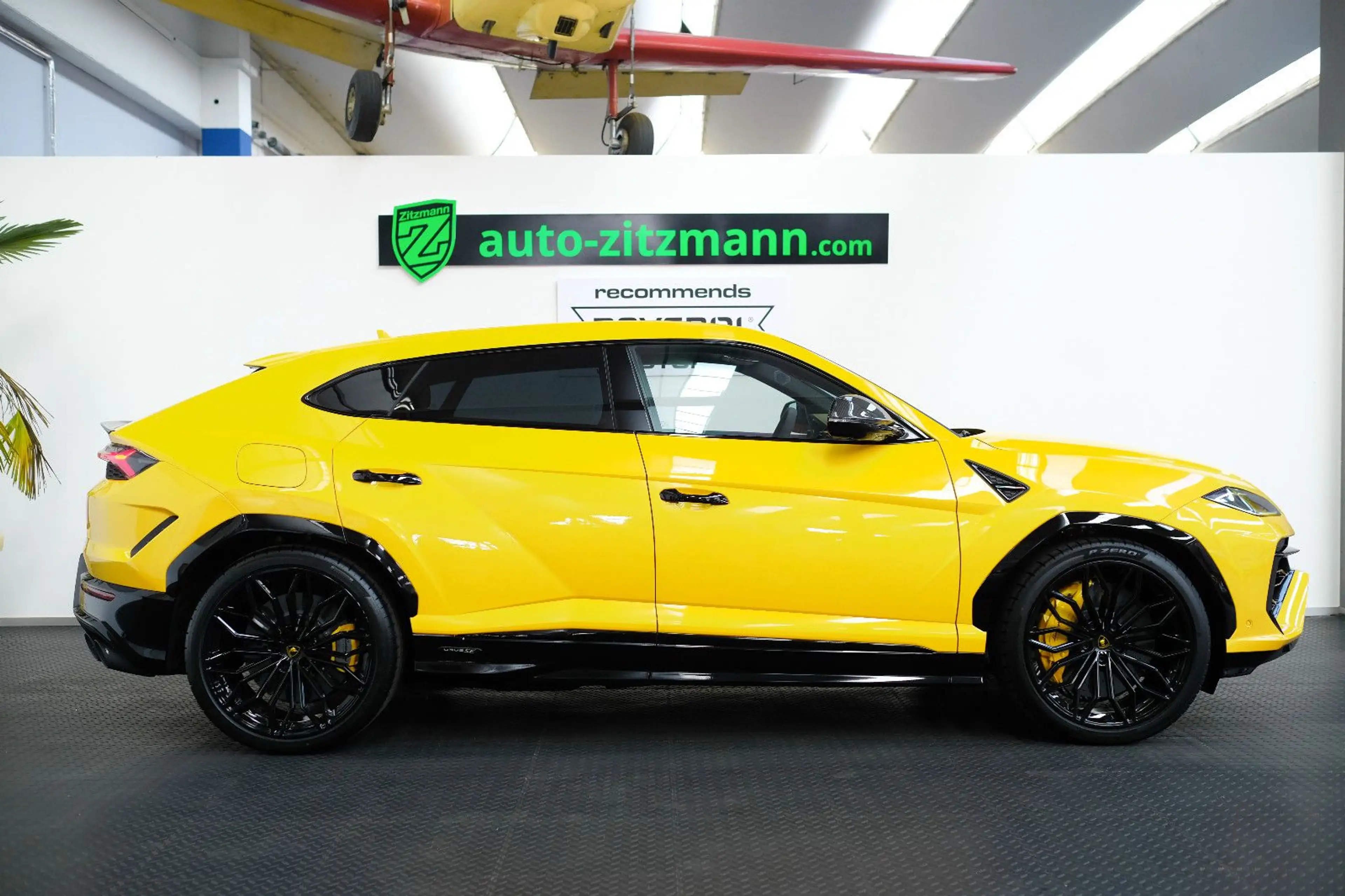 Lamborghini Urus SE/B&O/MASSAGE/23ZOLL/STYLE PACK/AMBIENTE — photo 3