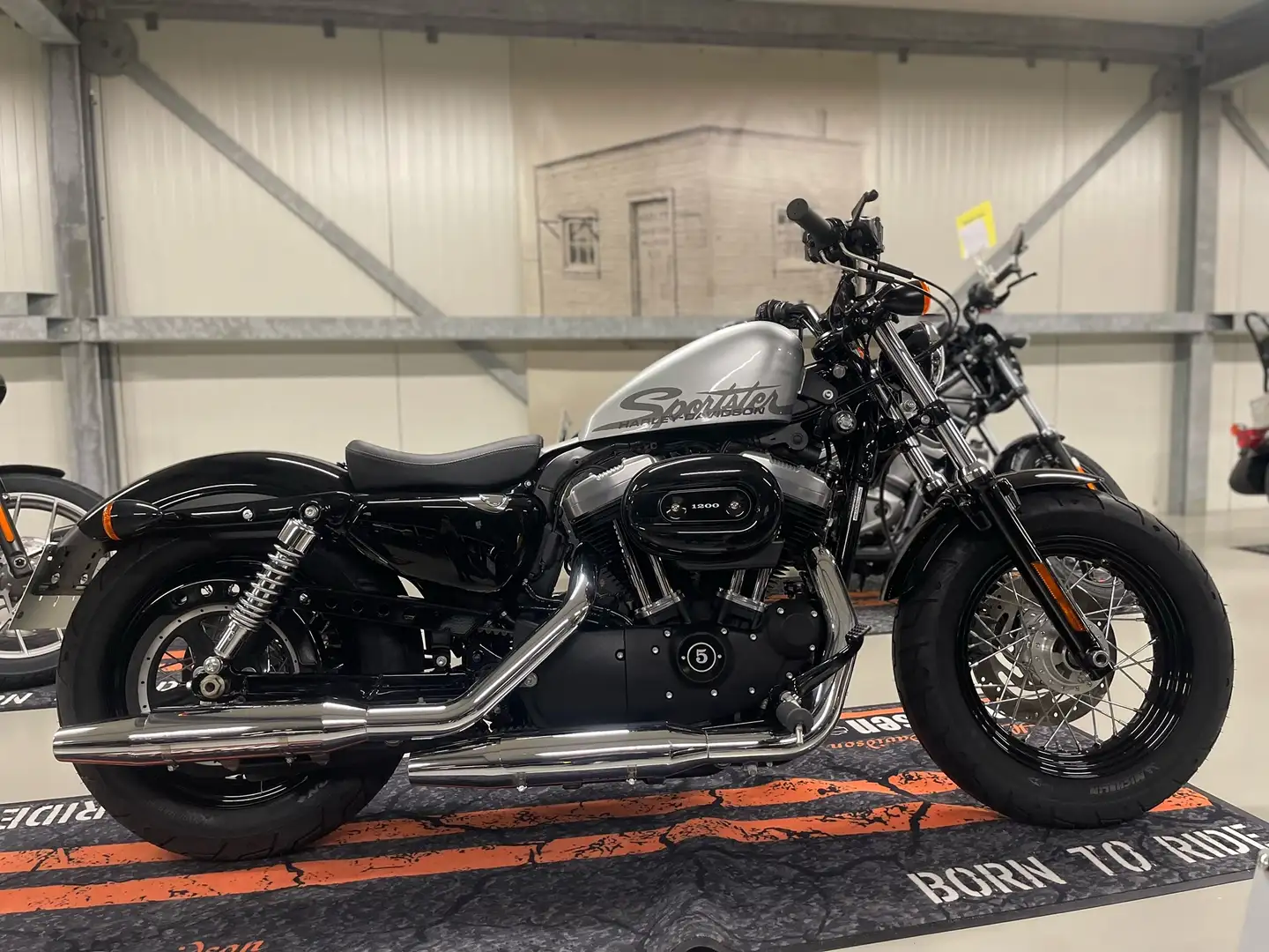 Harley-Davidson Sportster Forty Eight XL1200X Argent - 1