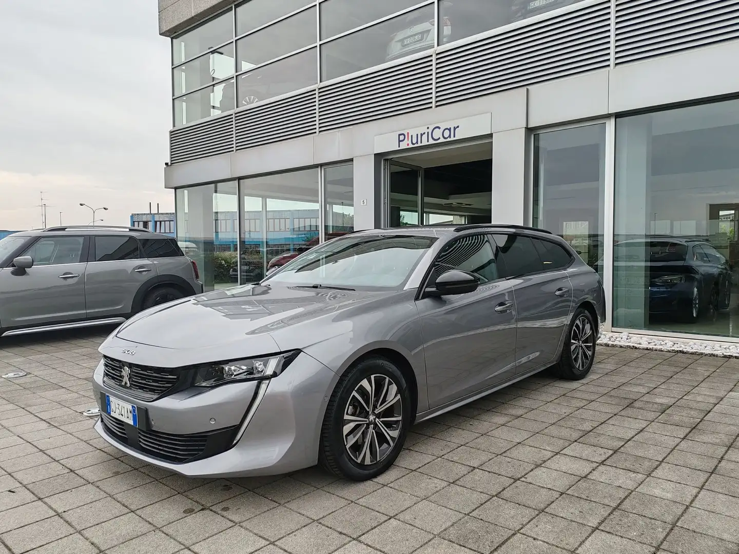 Peugeot 508 BlueHDi 130cv EAT8 SW Allure Pack Fari LED BLIS Grijs - 1