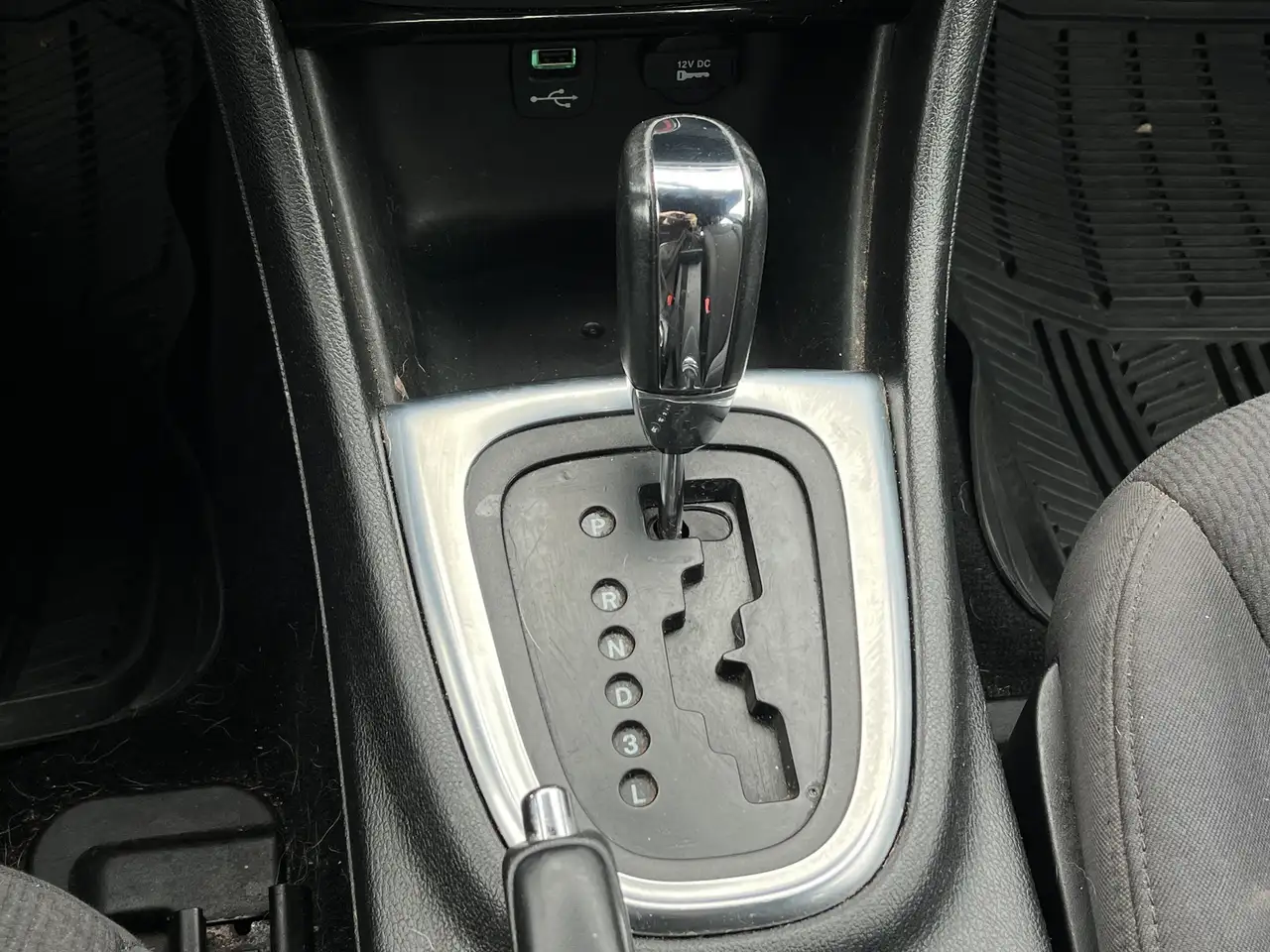 Chrysler 200 снимка Chrysler 200