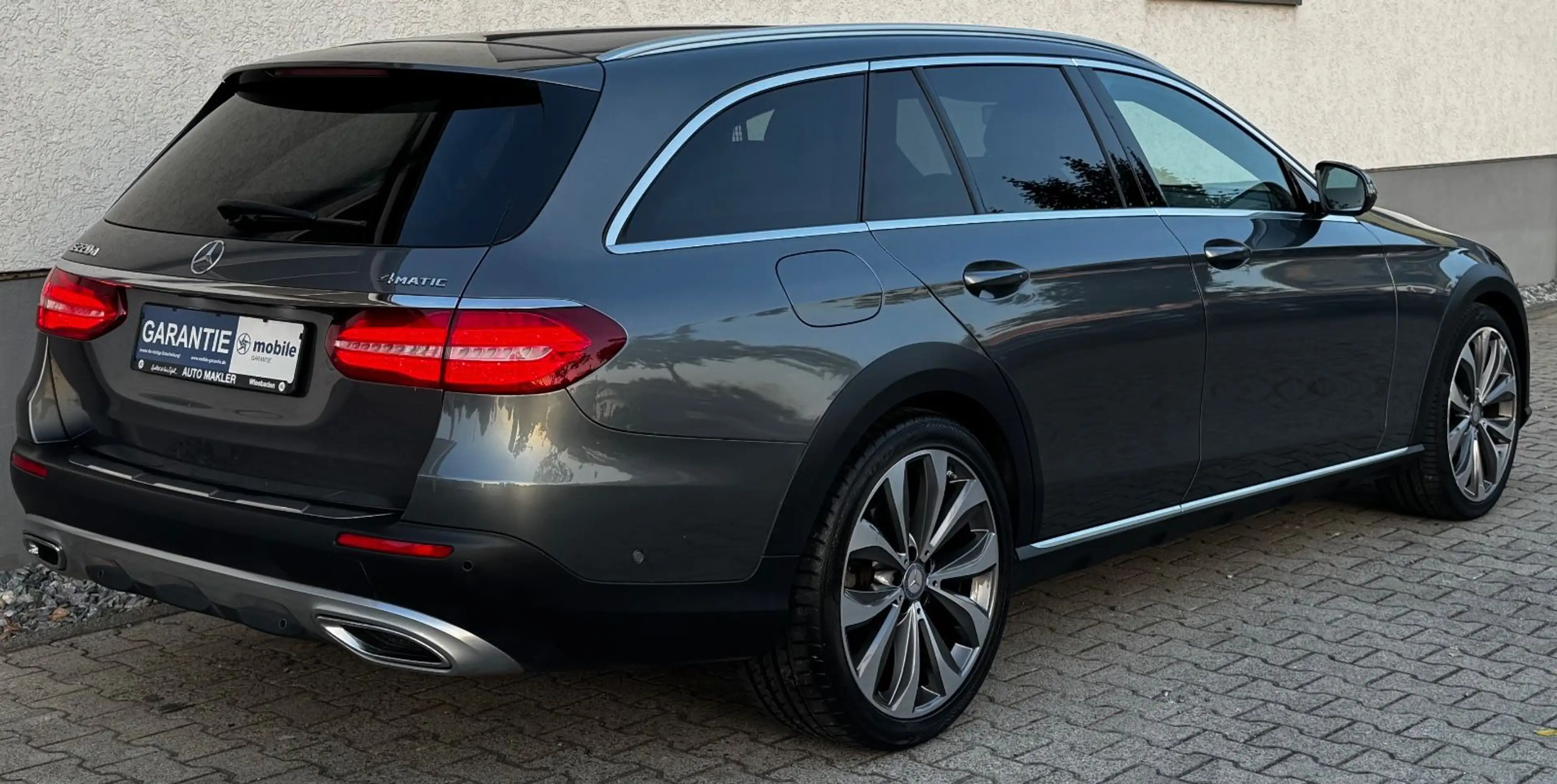 Mercedes-Benz E 220 d 4M. All-Terrain AHK Pano Burmester Led — photo 4