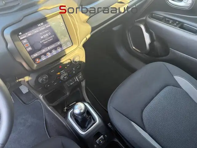 Jeep Renegade view 14