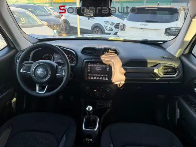 Jeep Renegade view 12