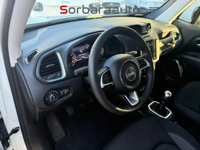 Jeep Renegade view 10