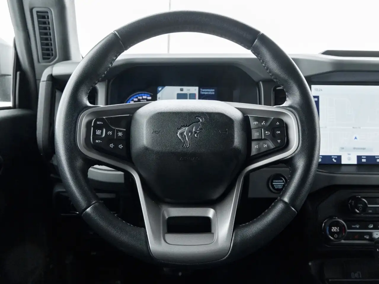 Ford Bronco снимка Ford Bronco
