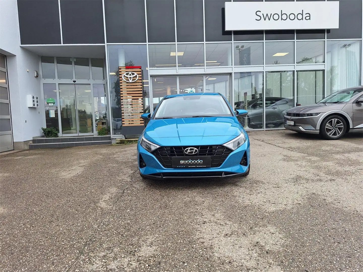 Hyundai i20 1,2 MPI Trend Line Grün - 2