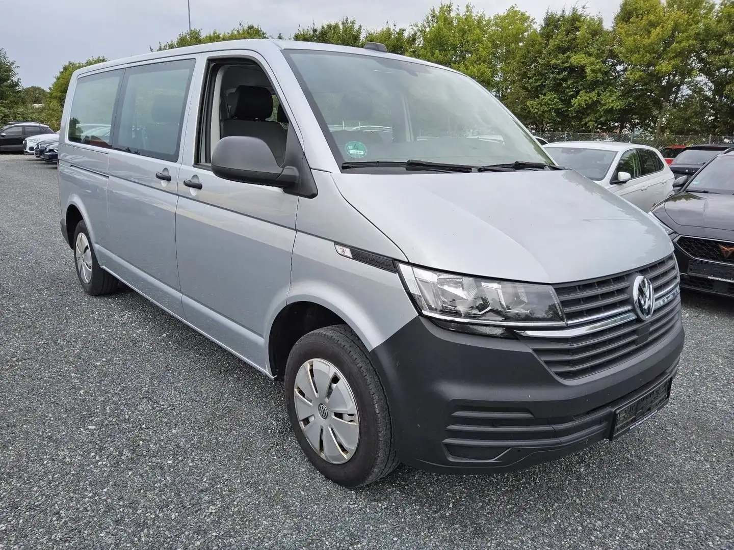 Volkswagen T6 Transporter T6.1 Kombi Lang DSG*KAMERA*7-SITZER*DAB*NAVI* Argintiu - 1