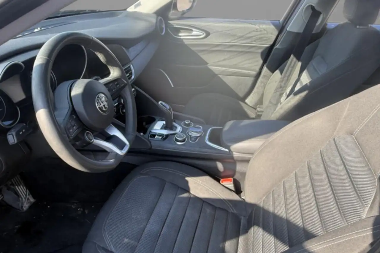 Alfa Romeo Giulia 2021