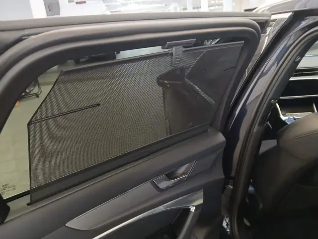 Audi A6 view 17