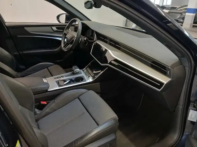 Audi A6 view 11