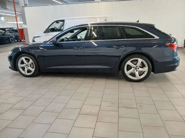 Audi A6 view 7