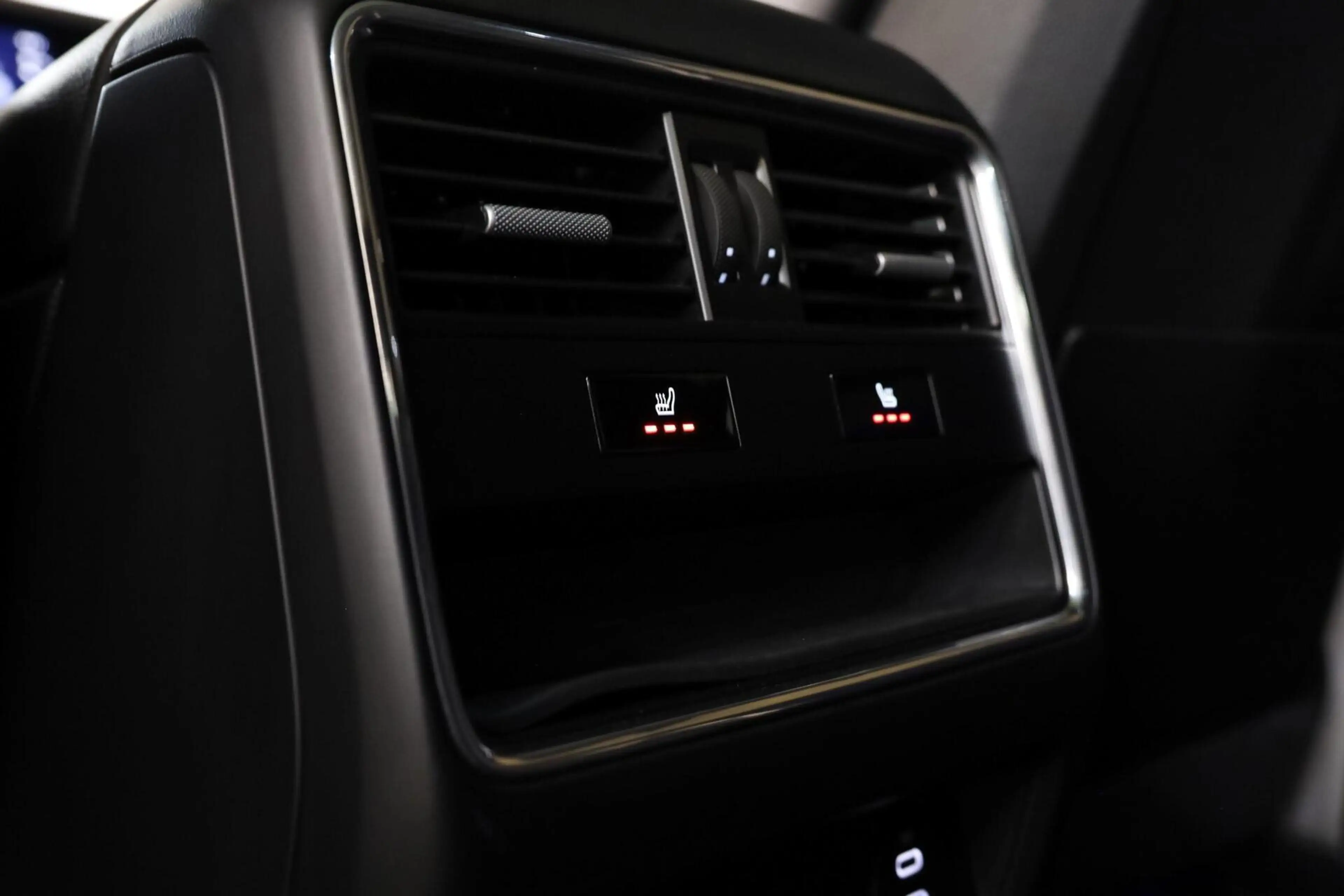 Porsche Cayenne Coupé 3.0 E-Hybrid Platinum|Pano|Chrono|Bose| — photo 12