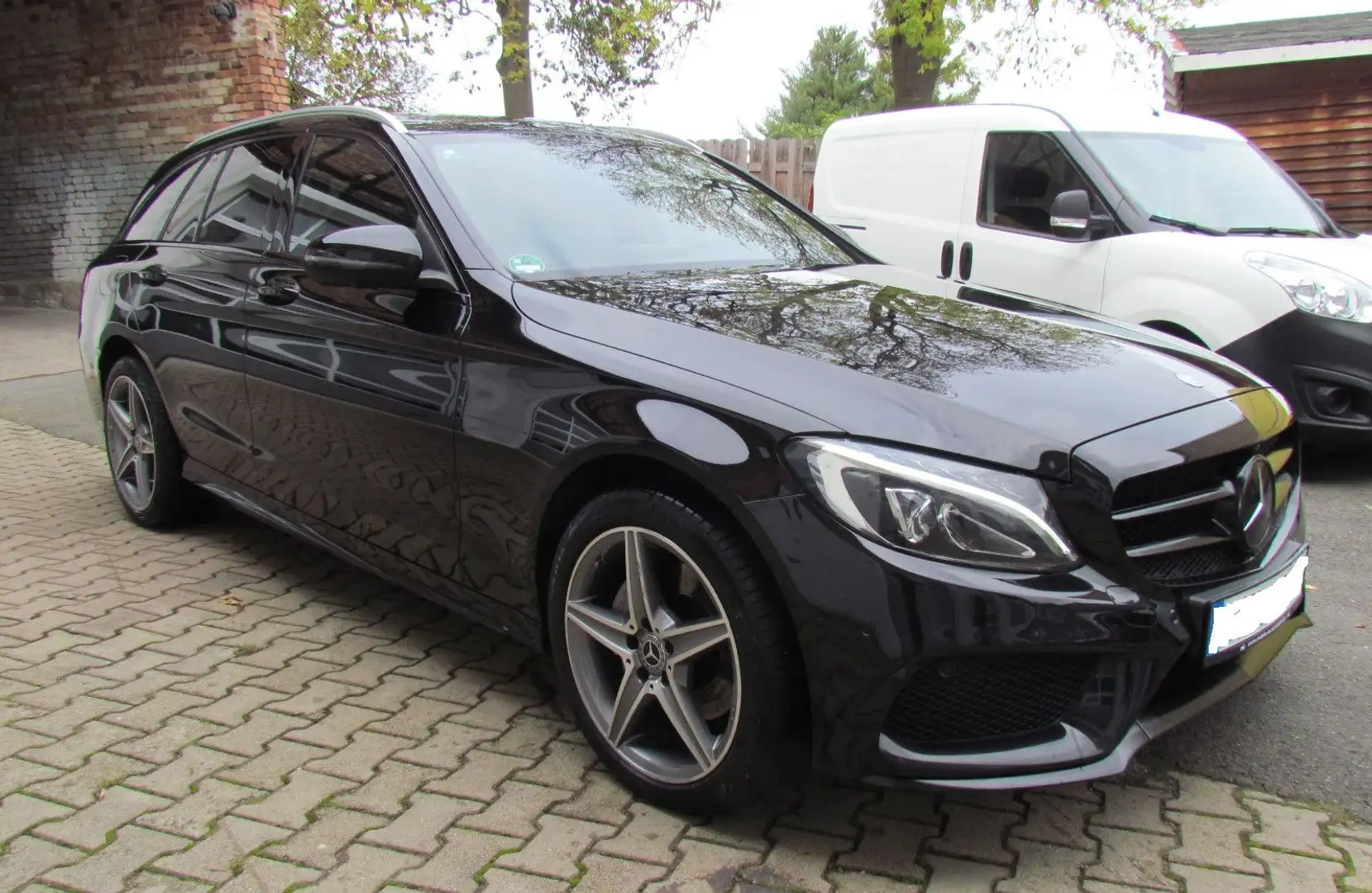 Mercedes-Benz C 220 d 4MATIC **AMG Line**LED/Leder/ACC Schwarz - 2