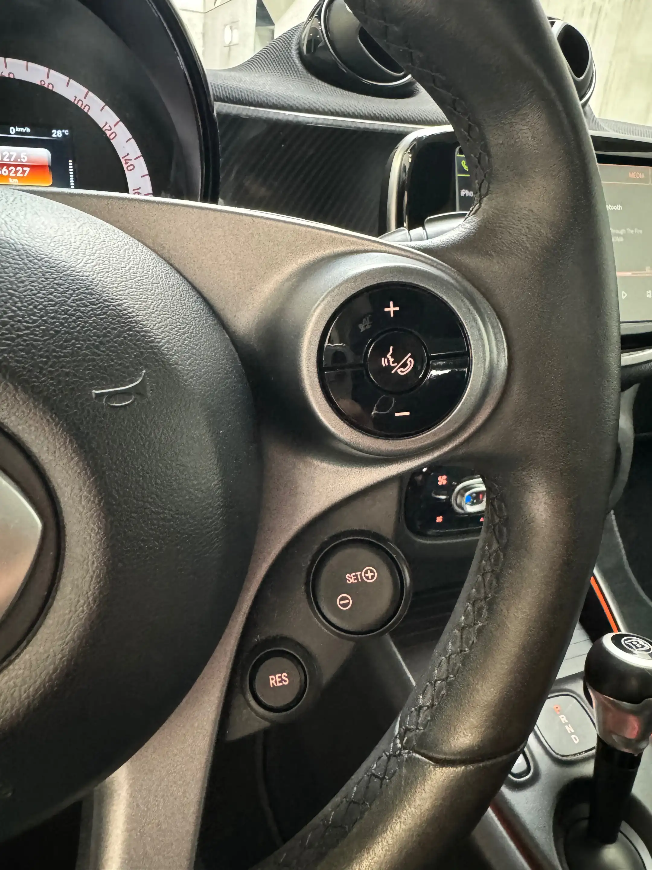 smart forTwo Fortwo Coupe Brabus Eq 17.6 kWh EQ Brabus Style (EU6.2) — photo 12