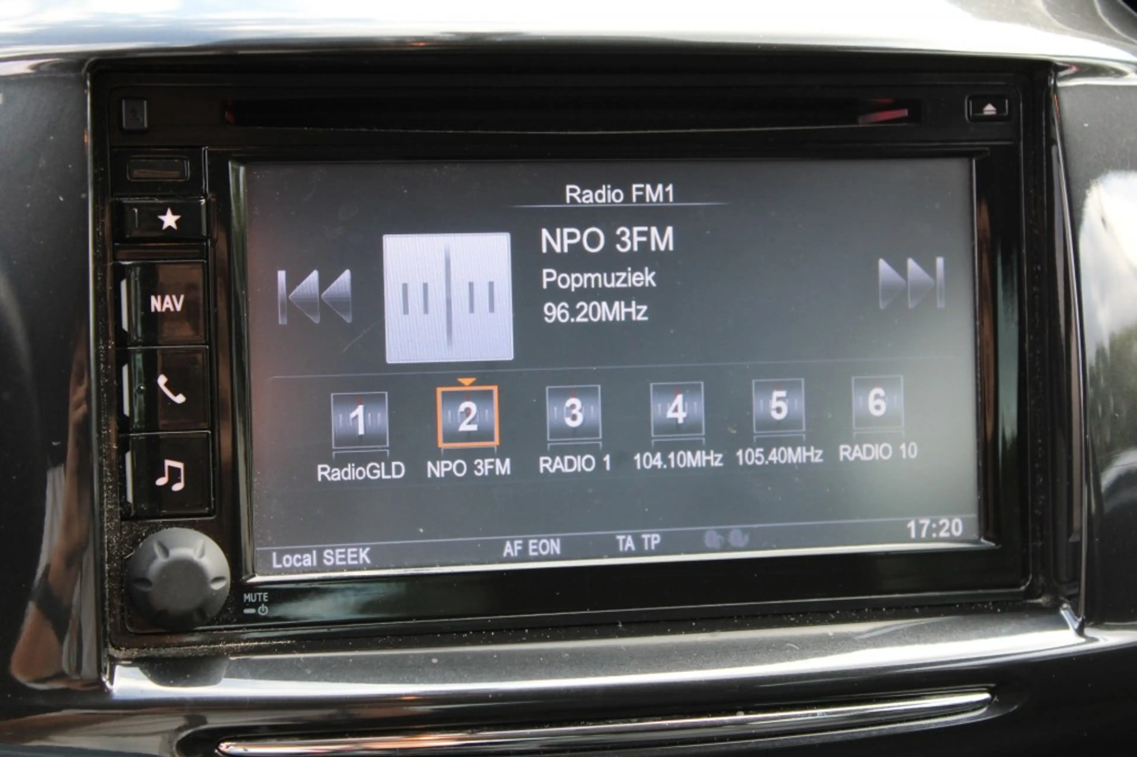 Mazda 2 1.3 Silver Edition 84pk. airco/navi/cruise/bluetoo — photo 14