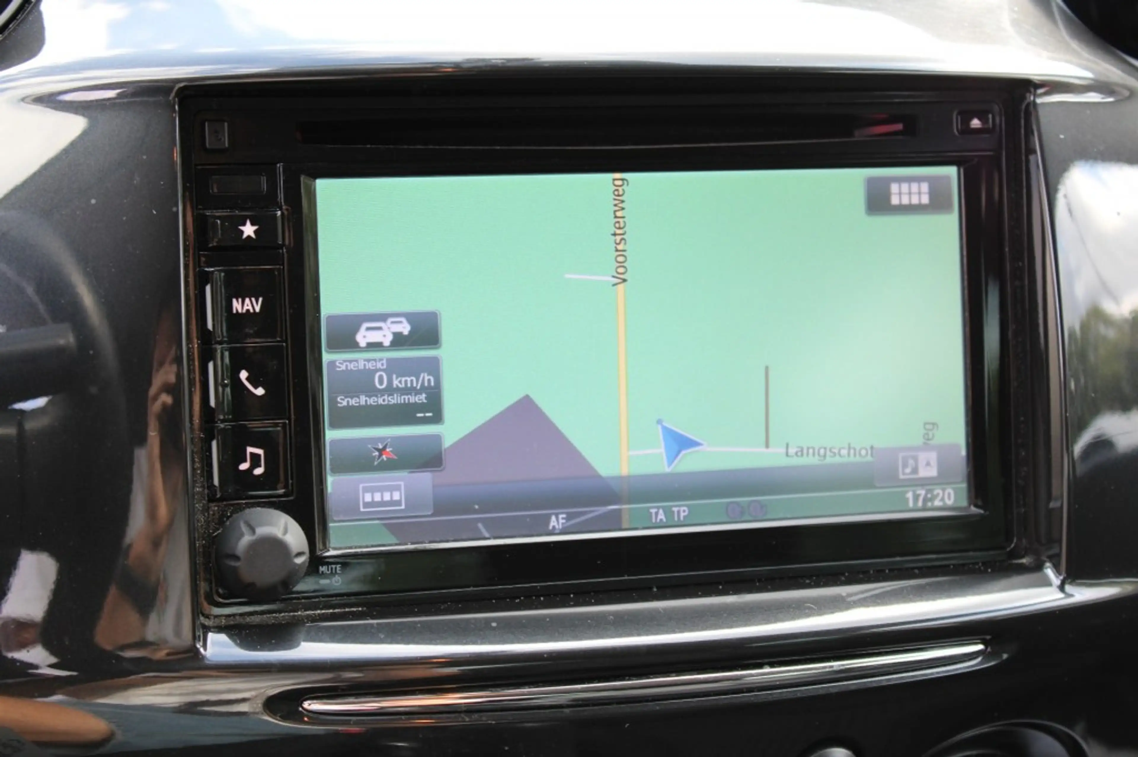 Mazda 2 1.3 Silver Edition 84pk. airco/navi/cruise/bluetoo — photo 15
