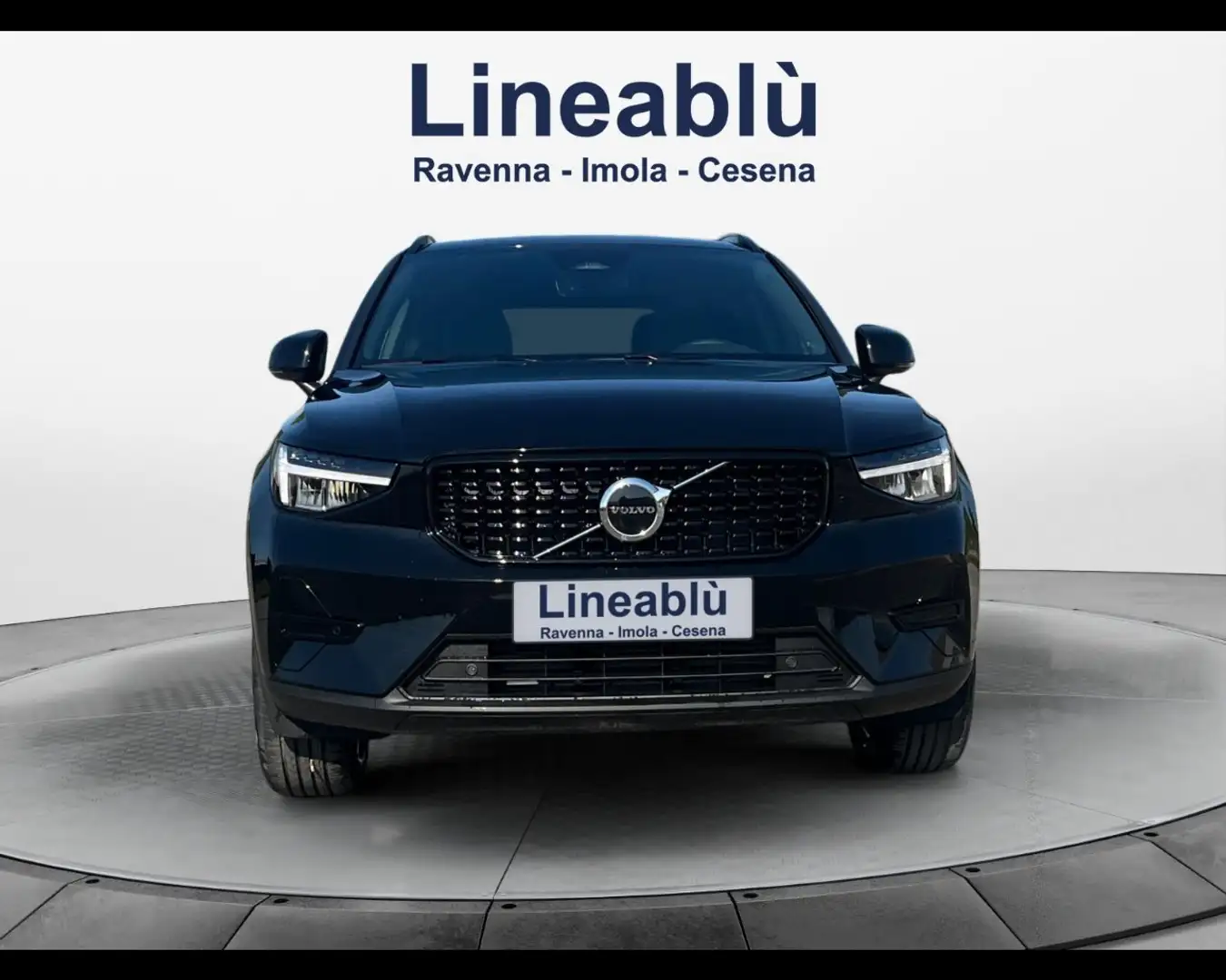 Volvo XC40 Plus Dark B3 AUT Nero - 2