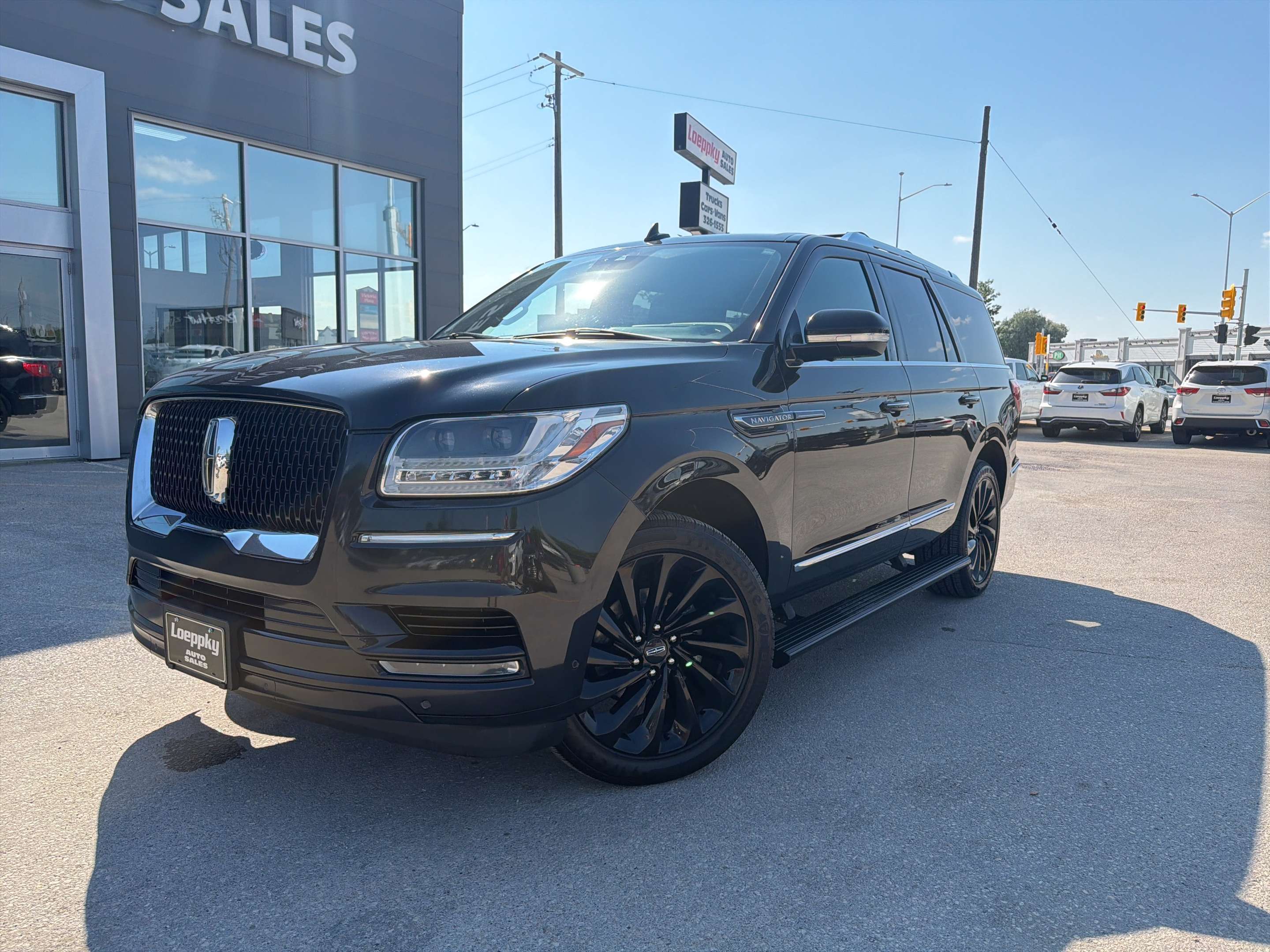 Black 2021 Lincoln Navigator SUV / Crossover Four-Wheel Drive Automatic