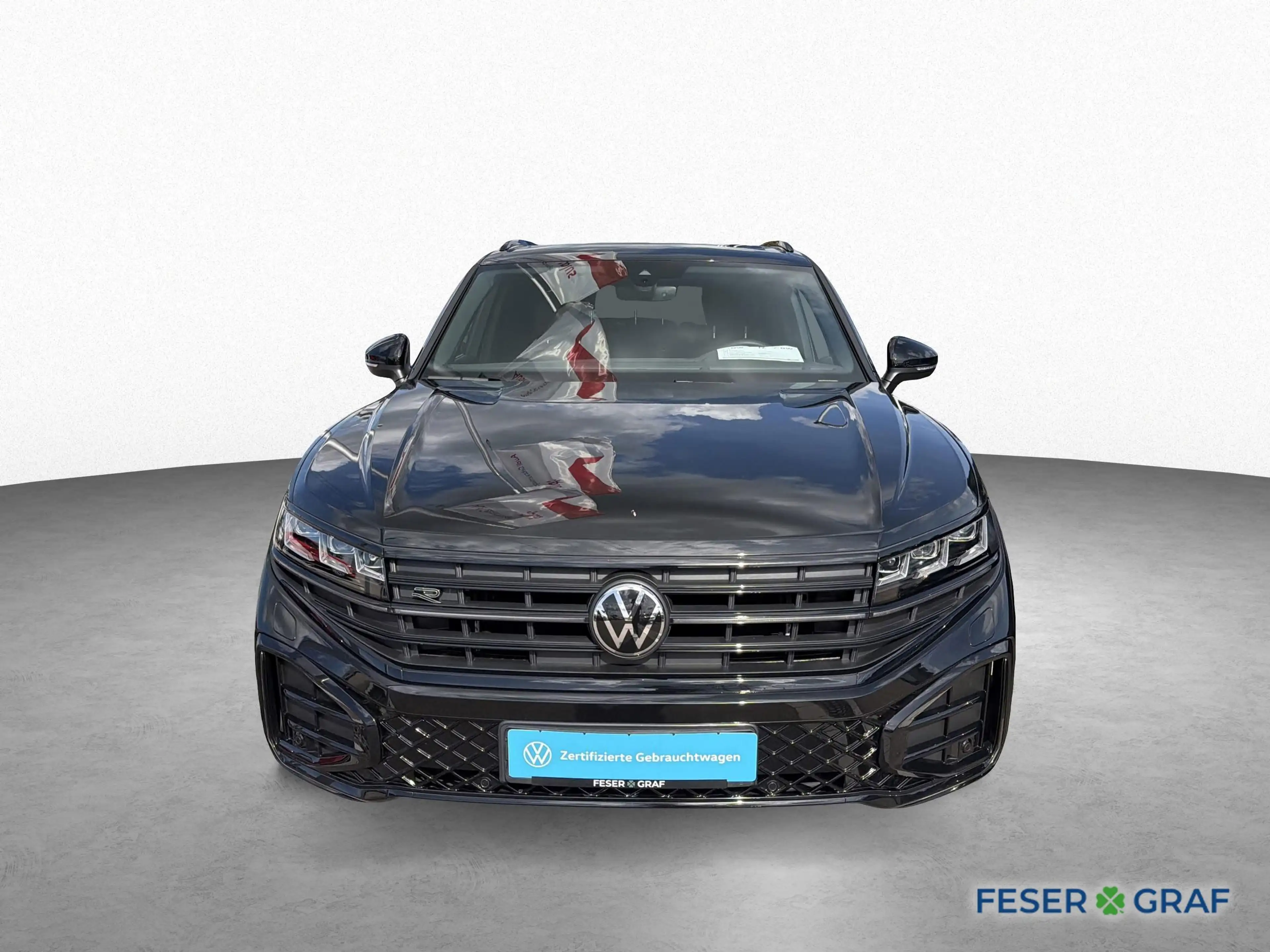 Volkswagen Touareg R-Line 3.0 TDI 4MOTION BLACK AHK PANO — photo 2