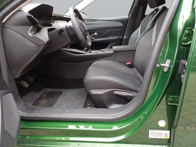 Peugeot 308 view 11
