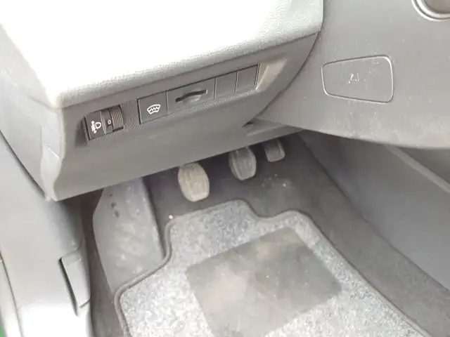 Peugeot 308 view 5