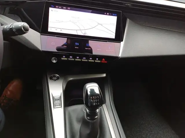 Peugeot 308 view 12